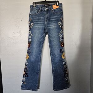Ashley Mason NWT Women's 7 28" High Rise Bootcut Jeans Embroidered Floral Denim
